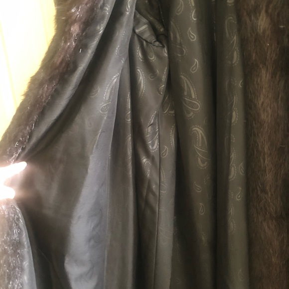 Perfect Condition real vintage fur coat - Picture 4 of 5